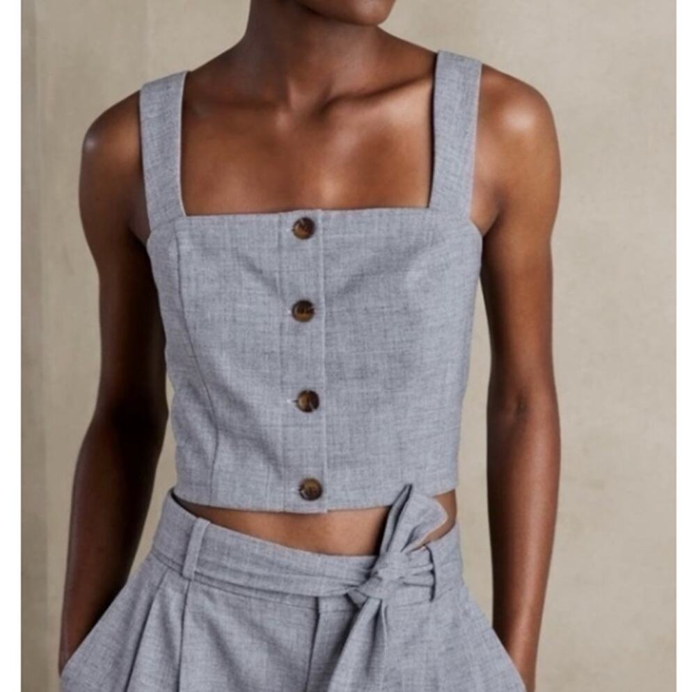New BANANA REPUBLIC Women's Gray Button Front Cropped Tank Top Size 14